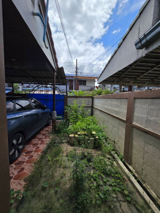 รูป 🏡 บ้านเดี่ยว 2 ชั้น ใกล้รถไฟฟ้า “คู้บอน” ราคา 4.2 ล้าน – ทำเลลัดได้ทุกทิศ!   📍 ซอยรามอินทรา 46 แยก 3/3 | คลองกุ่ม บึงกุ่ม  Listing no. 94507 - รูปที่ 5/11