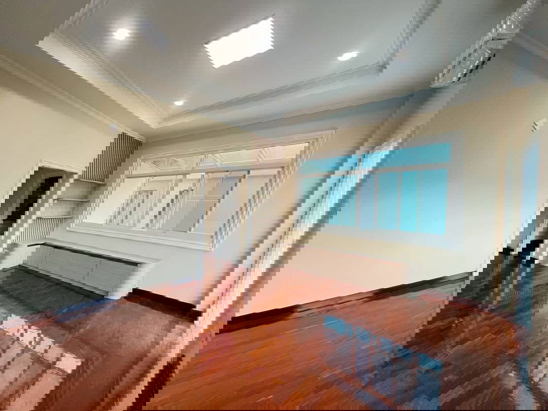 รูป ให้เช่า บ้านเดี่ยวหรู สุขุมวิท พระโขนง ปรีดีย์ 7 นอน 5 น้ำ 72 ตร.ว. - รูปที่ 13/16