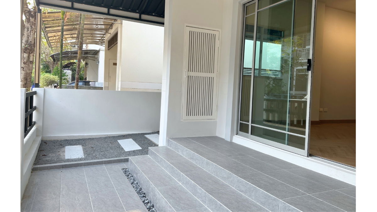 รูป บ้านรีโนเวทใหม่ทั้งหลัง พร้อมอยู่ บ้านพร้อมพัฒน์ 1 รามอินทรา ถนนปัญญาอินทรา (หทัยราษฎร์ 39)ใกล้ซาฟารีเวิลด์ - รูปที่ 3/16