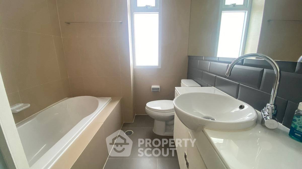 รูป คอนโด 2-ห้องนอน ที่ ฟิฟตี้ไนน์ เฮอร์ริเทจ สุขุมวิท 59 ใกล้ BTS ทองหล่อ (ID 2325406) - รูปที่ 8/11