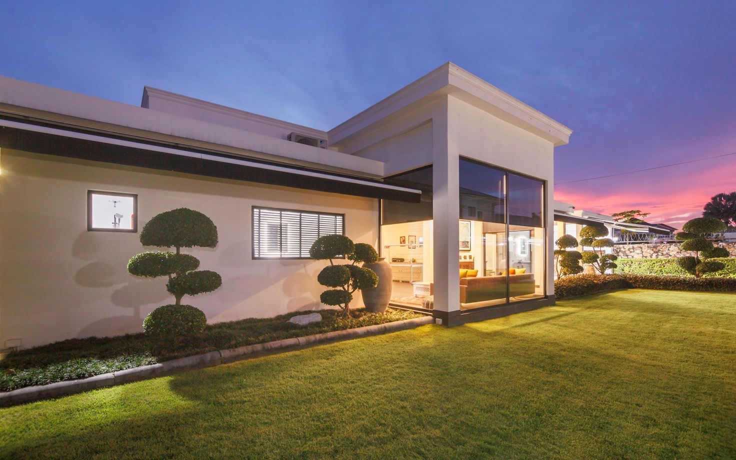 รูป Beautiful Villa for Sale in Mabprachan, East Pattaya - รูปที่ 3/22