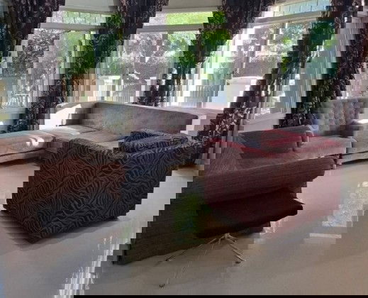 รูป ให้เช่าบ้านเดี่ยว 2 ชั้น พื้นที่ดิน 150 ตารางวา / หมู่บ้านกรีนเนอรี่ วิลล์ รามคำแหง / เฟอร์นิเจอร์ครบ / อยู่อาศัย - รูปที่ 2/14