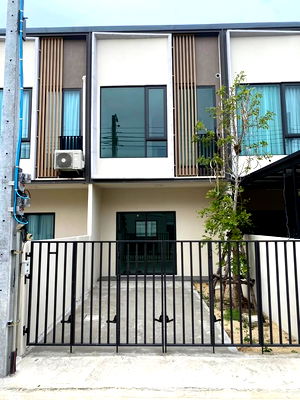 Townhouses for rent : 🏡 For Rent: Altitude Kraf Bangna Townhome 🚇 BTS Bangna 💰 Rent 25,000 THB | Ref. RS4405