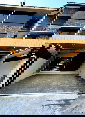 ทาวน์โฮมให้เช่า : ถูกสุดในโครงการ จัดเต็มเฟอร์ฯ 3 นอน MRT มัยลาภ เลียบด่วนเอกมัย รามอินทรา เดอะวอล์ค เกษตร-นวมินทร์ 800 ม. ให้เช่าทาวน์โฮมสุดหรู 3 ชั้น