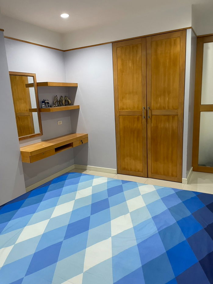 picture PG Condominium, Building B – 9th Floor - 5/11