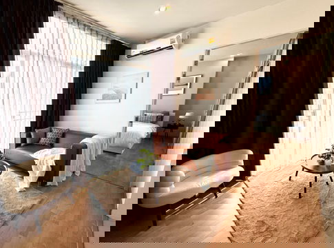 ขายคอนโดเด่น  1 ห้องนอน  1 ห้องน้ำ  1 ห้องครัว  1  ที่จอดรถ