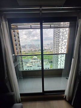 🎉 ให้เช่าคอนโด ลุมพินี สวีท เพชรบุรี-มักกะสัน อาคาร 1 ชั้น 31 1 ห้องนอน ขนาด 27 ตรม ใกล้ ตลาดธนภูมิ