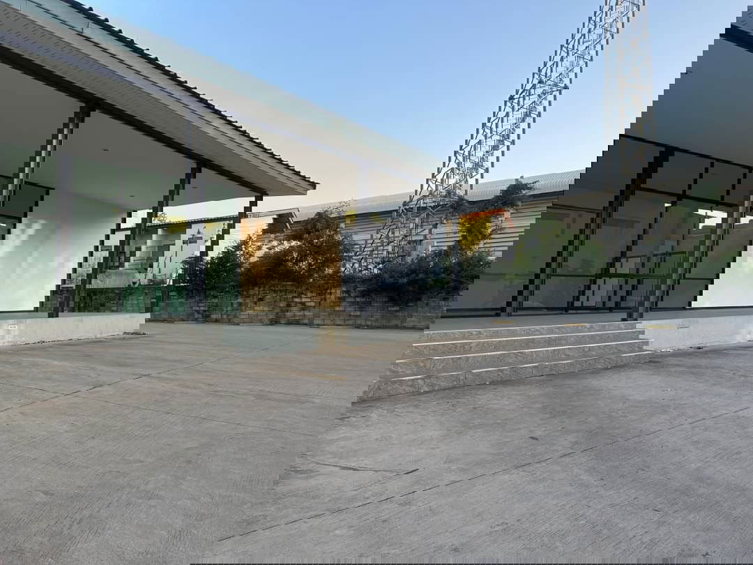 รูป โทร0615496959 คุณเนส⛔️ ให้เช่าสำนักงานออฟฟิศ 500 ตรม.  🔥ใจกลางเมือง ใกล้เซนทรัล ชลบุรี 🔥 - รูปที่ 8/10