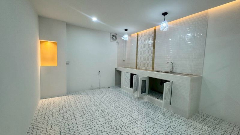 รูป 🏡 บ้านเดี่ยว หมู่บ้านสุชา ติดถนนบางบัวทอง–สุพรรณบุรี 📍 ซอย 2 ถนนเมน หลังบ้านวิวทุ่งนา บรรยากาศสงบ ร่มรื่น - รูปที่ 11/13