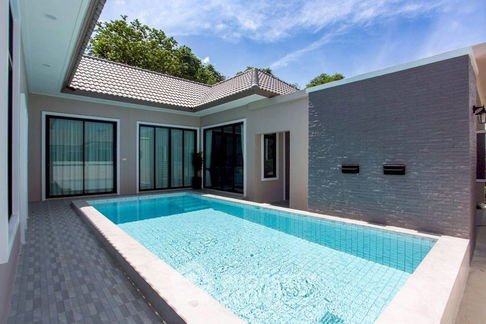 วิลล่า 4-ห้องนอน ที่ ทองธารินทร์ หัวหิน ใกล้ บ้านศิลปินหัวหิน (ID 2507070)