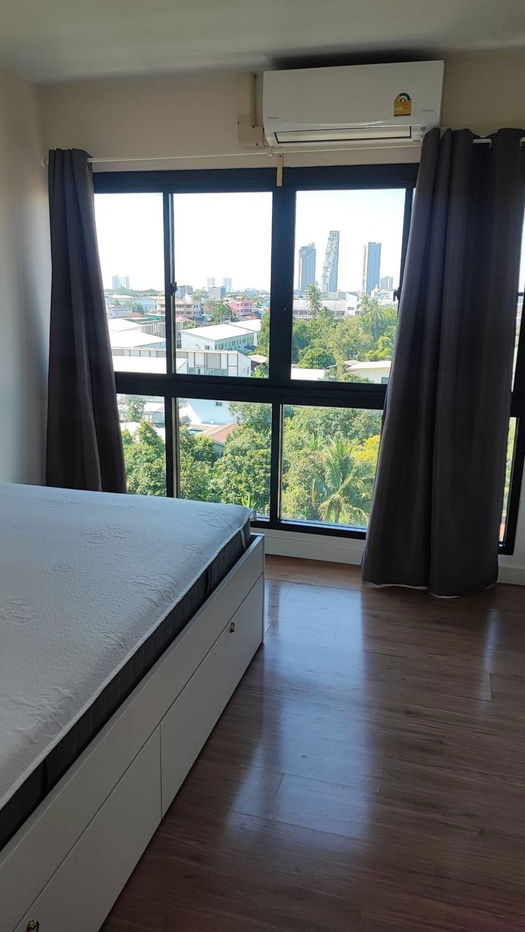 picture Hallmark Ngamwongwan - 4/9