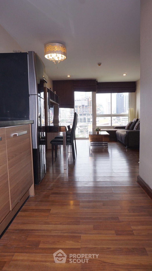 picture 2-BR Condo at PG Rama 9 near MRT Phra Ram 9 (ID 995379) - 3/11