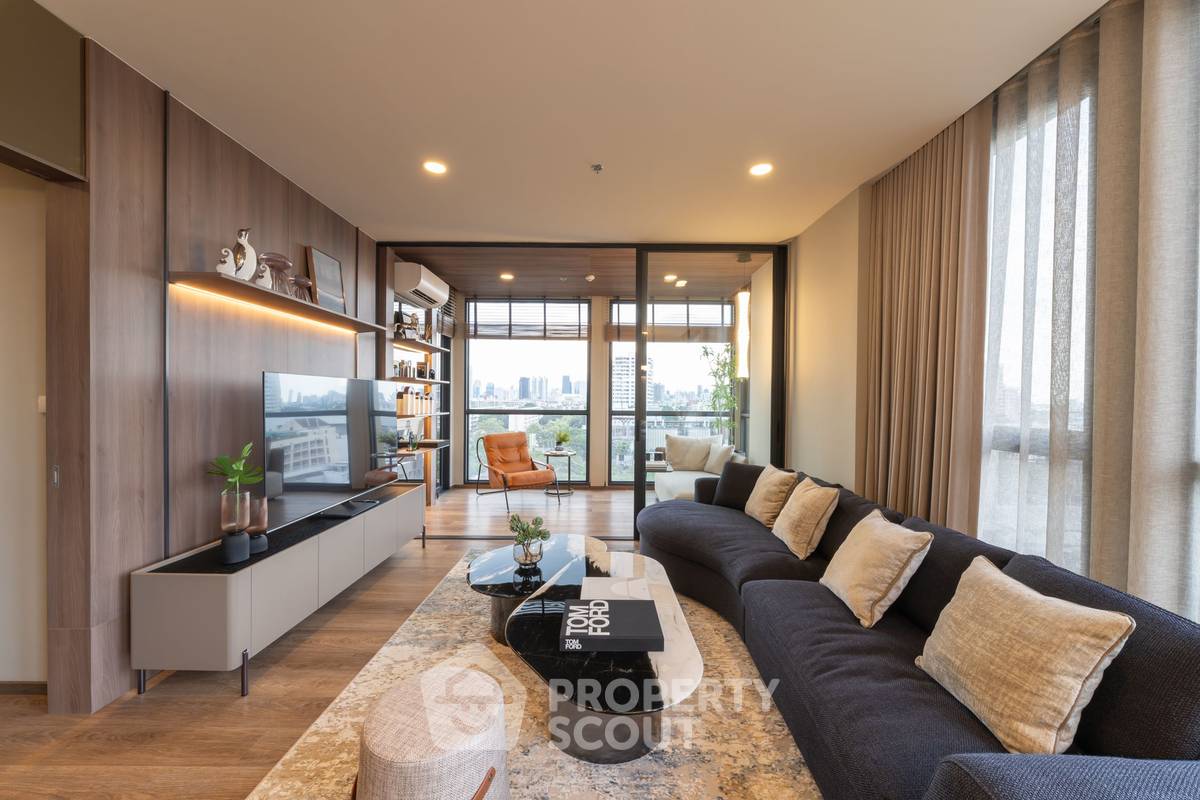 รูป คอนโด 3-ห้องนอน ที่ ดิ อิสสระ สาทร ใน ทุ่งมหาเมฆ (ID 1449181) - รูปที่ 2/6