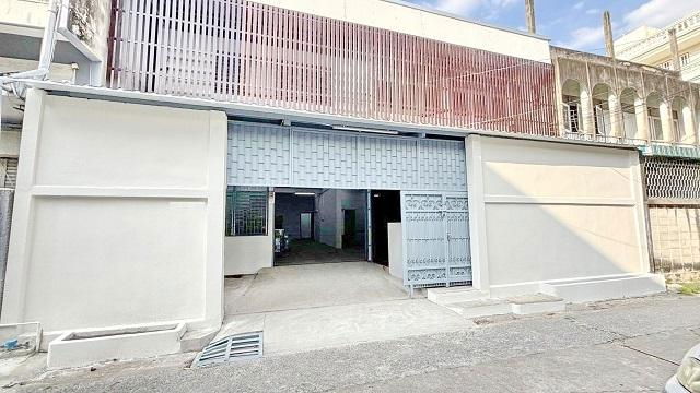 รูป เช่าโกดัง พร้อมออฟฟิศ450ตร.ม. ไอคอนสยาม 500ม. 80 ตร.วา. BTSเจริญนคร 450 ม. รร.นานาชาติไพโอเนียร์ 1.3 กม.คลองสาน 3ออฟฟิศ 2 น้ำ - รูปที่ 1/8