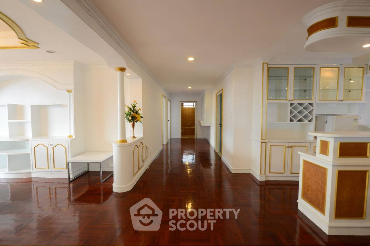 รูป คอนโด 3-ห้องนอน ที่ โอเรียลเต็ล ทาวเวอร์ คอนโดมิเนียม ใกล้ BTS เอกมัย (ID 510846) - รูปที่ 9/20