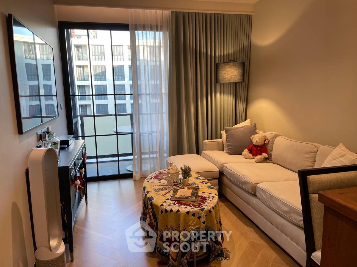 picture The Reserve Sukhumvit 61 condo 2-bed plus near BTS Thong Lor for sale (ID 992576) - 1/12