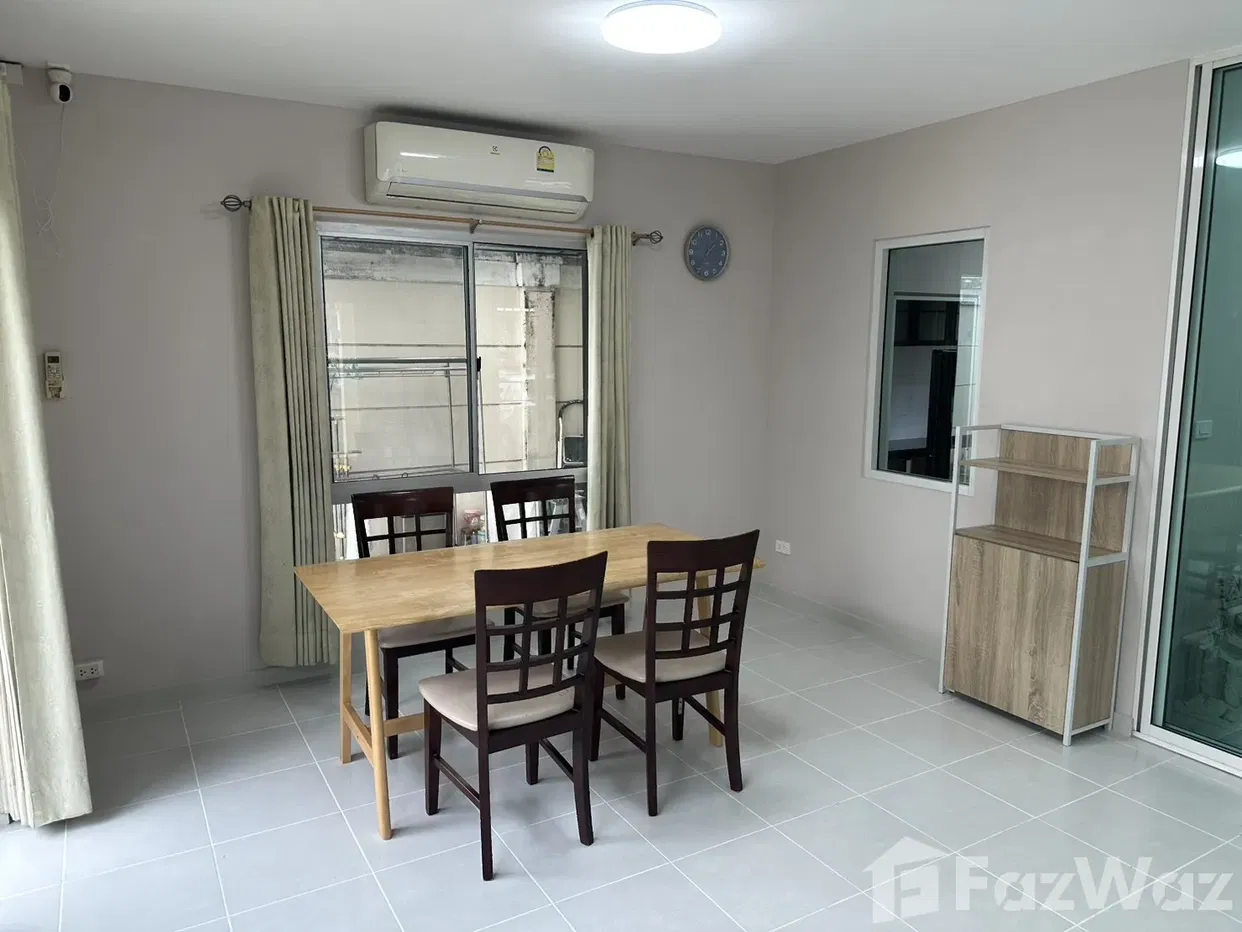 picture For Sale / Rent: Fully Renovated House (Corner Plot 5945909 - 7/41
