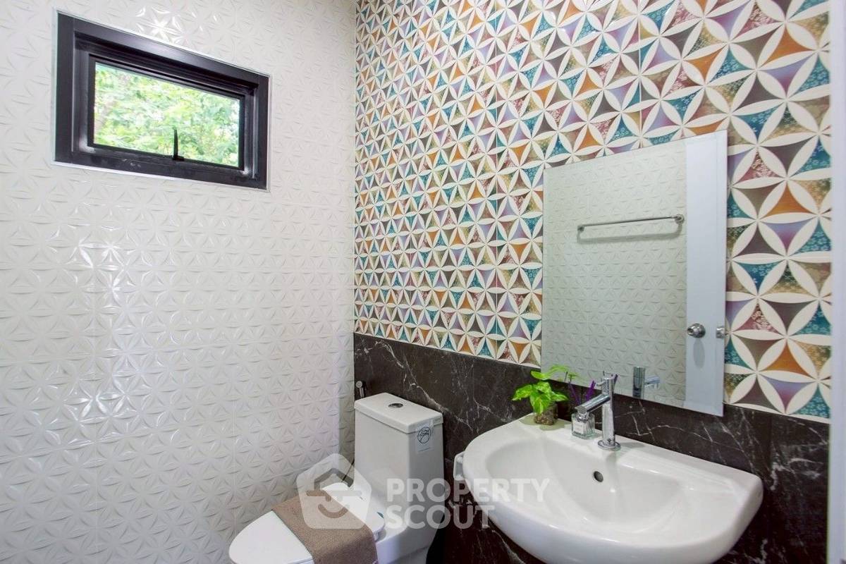 รูป วิลล่า 4-ห้องนอน ที่ ทองธารินทร์ หัวหิน ใกล้ บ้านศิลปินหัวหิน (ID 2507071) - รูปที่ 14/28