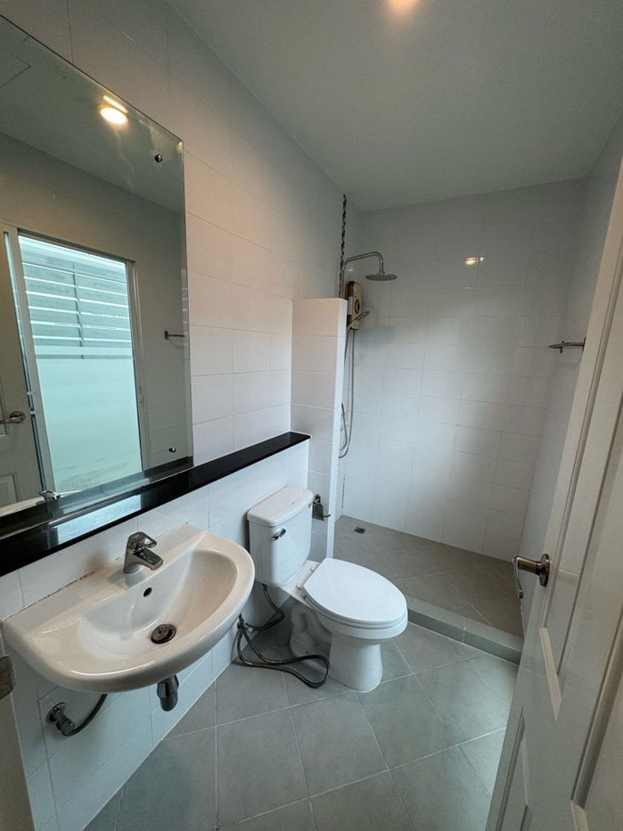 รูป 🏡✨ ขายทาวน์โฮม 3 ชั้น ทำเลรัตนาธิเบศร์ 🚇 ใกล้ MRT สายสีม่วง - รูปที่ 14/16