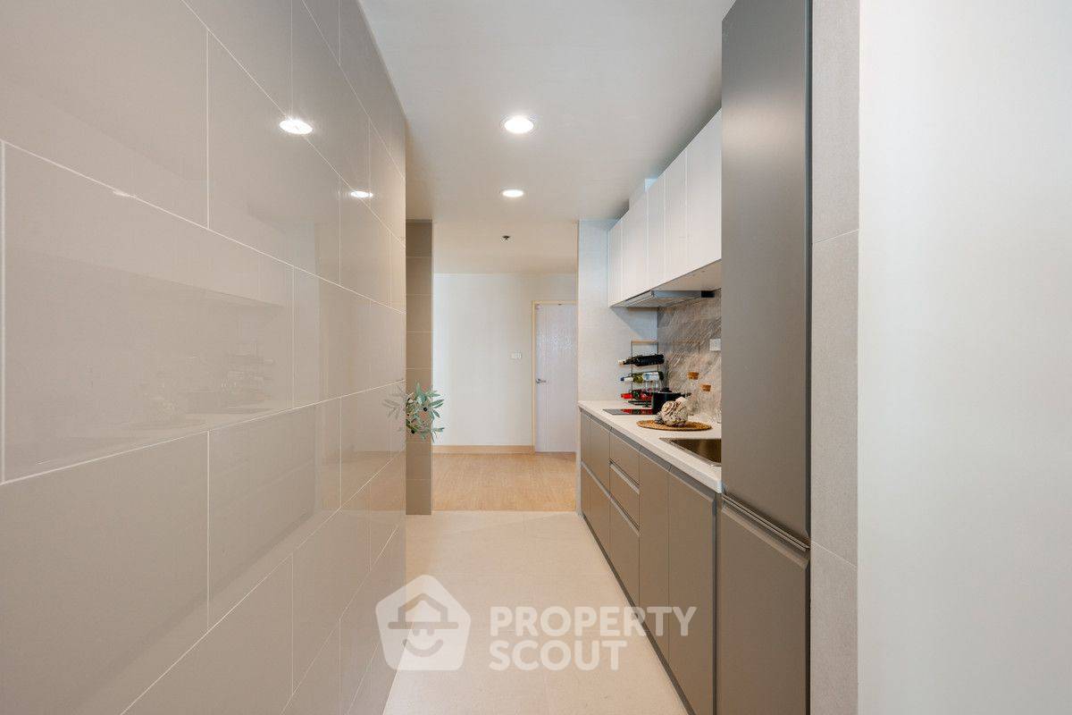 รูป คอนโด 2-ห้องนอน ที่ เดอะวอเตอร์ฟอร์ด ไดมอน ทาวเวอร์ สุขุมวิท ใกล้ BTS พร้อมพงษ์ (ID 2506937) - รูปที่ 10/27