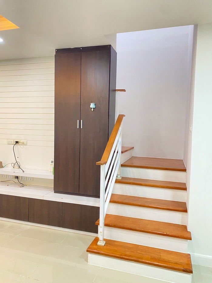 รูป T0039 | ขาย หมู่บ้านกลางเมือง เอสเซ้นส์ อ่อนนุช – วงแหวน 💰 ขายเพียง 2.89 ลบ.  - รูปที่ 8/18