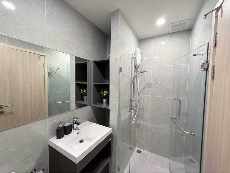 รูป Nue District R9 ห้องสวย ราคาดี สอบถามเพิ่มเติมได้ที่ Line @condorental - รูปที่ 7/8