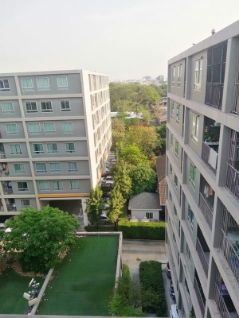 รูป ให้เช่า คอนโด ยู รัชโยธิน ห้องริม วิวสระน้ำ ชั้น 8 บนสุด เฟอร์พร้อมอยู่ Tel 0626599246 - รูปที่ 8/9