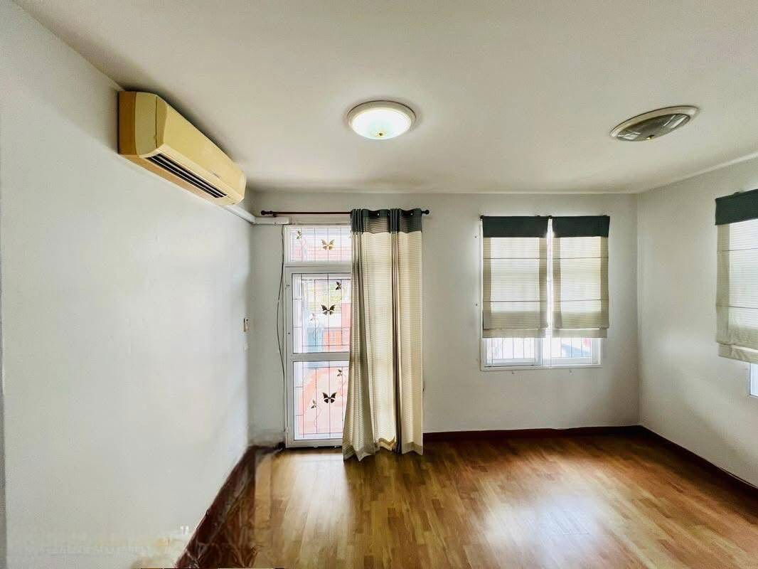 รูป เช่า ให้เช่า ปล่อยเช่า ทาวน์เฮ้าส์ ลาดพร้าว 87 หมู่บ้านเมอริทเพลส Merit Place ราคาถูก สนใจ Line: @951qfbfi - รูปที่ 2/5