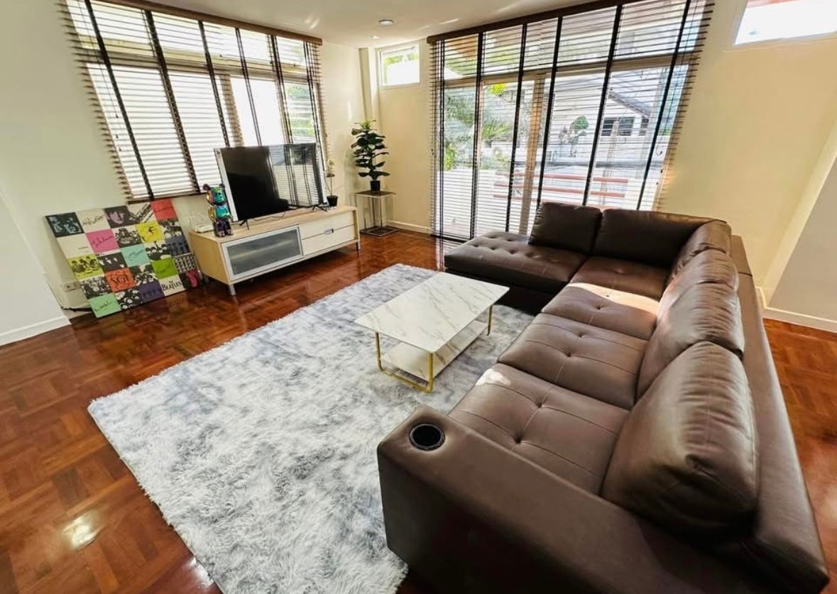 รูป เช่า ให้เช่า ปล่อยเช่า บ้านเดี่ยว สุขุมวิท 31 BTS พร้อมพงษ์ ราคาถูก สนใจ Line: @951qfbfi - รูปที่ 2/8