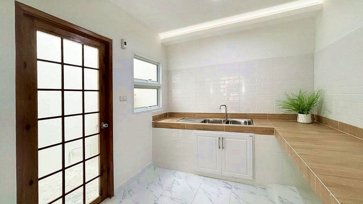 รูป ทาวน์โฮม 3 ชั้น รีโนเวทใหม่ สไตล์มินิมอล   ประชาอุทิศ 62  ทุ่งครุ  ใกล้ทุ่งครุพลาซ่า 61 - รูปที่ 10/22