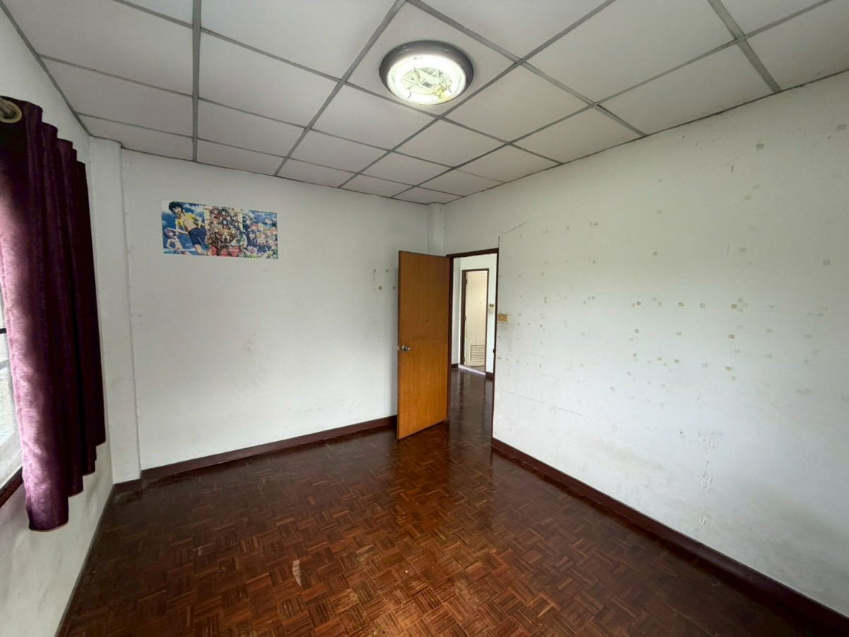 รูป ขายบ้านเดี่ยว 2 ชั้น หมู่บ้านบุษราคัม บางขุนเทียน-ชายทะเล ขนาด 102.3 ตารางวา 4 ห้องนอน 2 ห้องน้ำ - รูปที่ 23/25