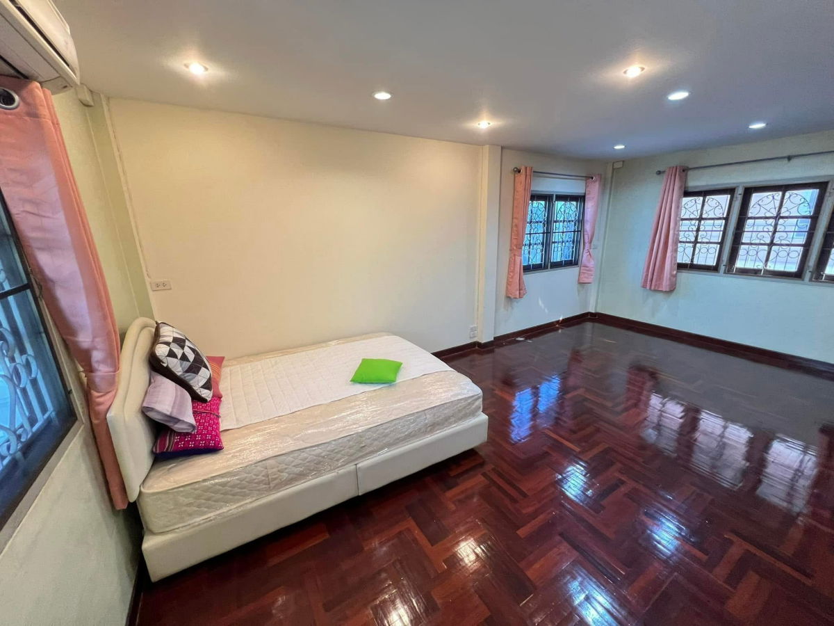 รูป เช่า ให้เช่า ปล่อยเช่า บ้าน โชคชัย 4 ซอย 22 ใกล้กองปราบเก่า ราคาถูก ไม่เกิน 30,000 บาท สนใจ Line: @951qfbfi - รูปที่ 12/25