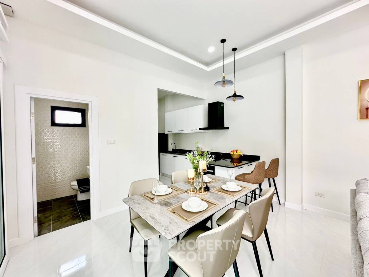 รูป วิลล่า 4-ห้องนอน ที่ ทองธารินทร์ หัวหิน ใกล้ บ้านศิลปินหัวหิน (ID 2507070) - รูปที่ 7/23