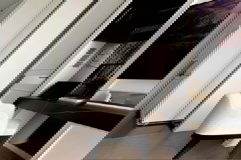 รูป 🔥 สำหรับเช่า !! วิวสวน, ชั้นสูง 24++, ตกแต่งสไตล์โมเดิร์น !! 🔥 Code C20250100014........28 Chidlom, 1 ห้องนอน, 1 ห้องน้ำ, แต่งครบ, พร้อมเข้าอยู่📣📣 - รูปที่ 6/22