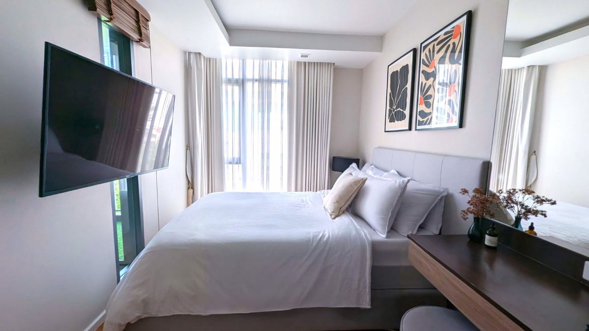 picture Noble                          Ploenchit  - 3/12