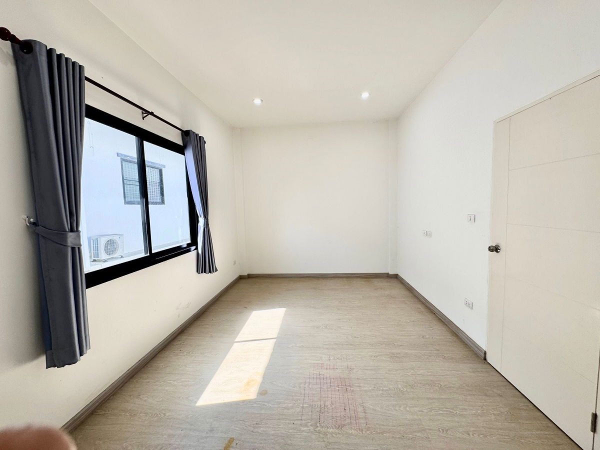 รูป ให้เช่าทาวน์โฮมใหม่ ม.เดอะเซ็นทร้ลฮิลล์ สวนเสือ ศรีราชา - รูปที่ 23/29