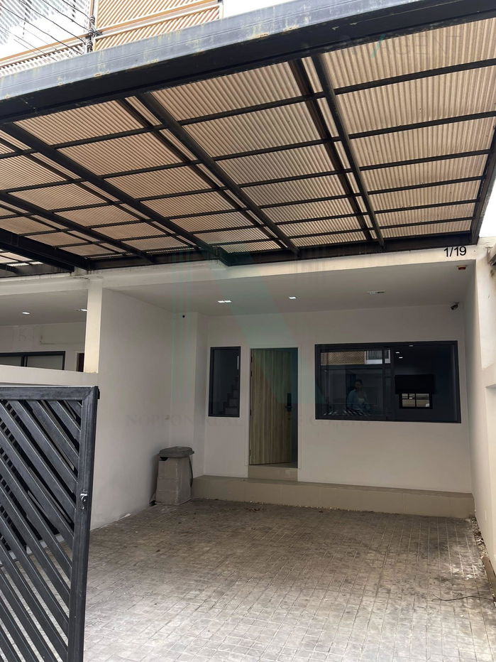 รูป 📌 ขายทาวน์โฮม โครงการ เดอะ ล็อฟท์ บาย ไอ-เซน 4 ชั้น 4 ห้องนอน 4 ห้องน้ำ - รูปที่ 2/8