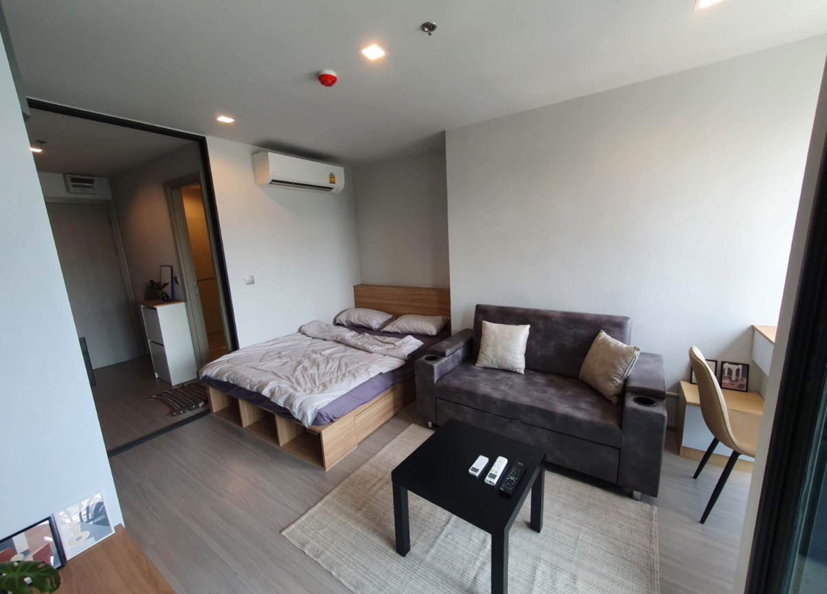 picture Life                         Ladprao  - 2/9