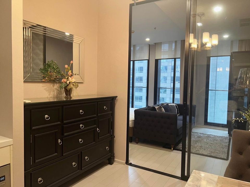 รูป 🟠ปล่อยขายคอนโดพร้อมผู้เช่า - 1 ห้องนอน 45 ตร.ม. ที่ Noble Ploenchit - รูปที่ 4/9