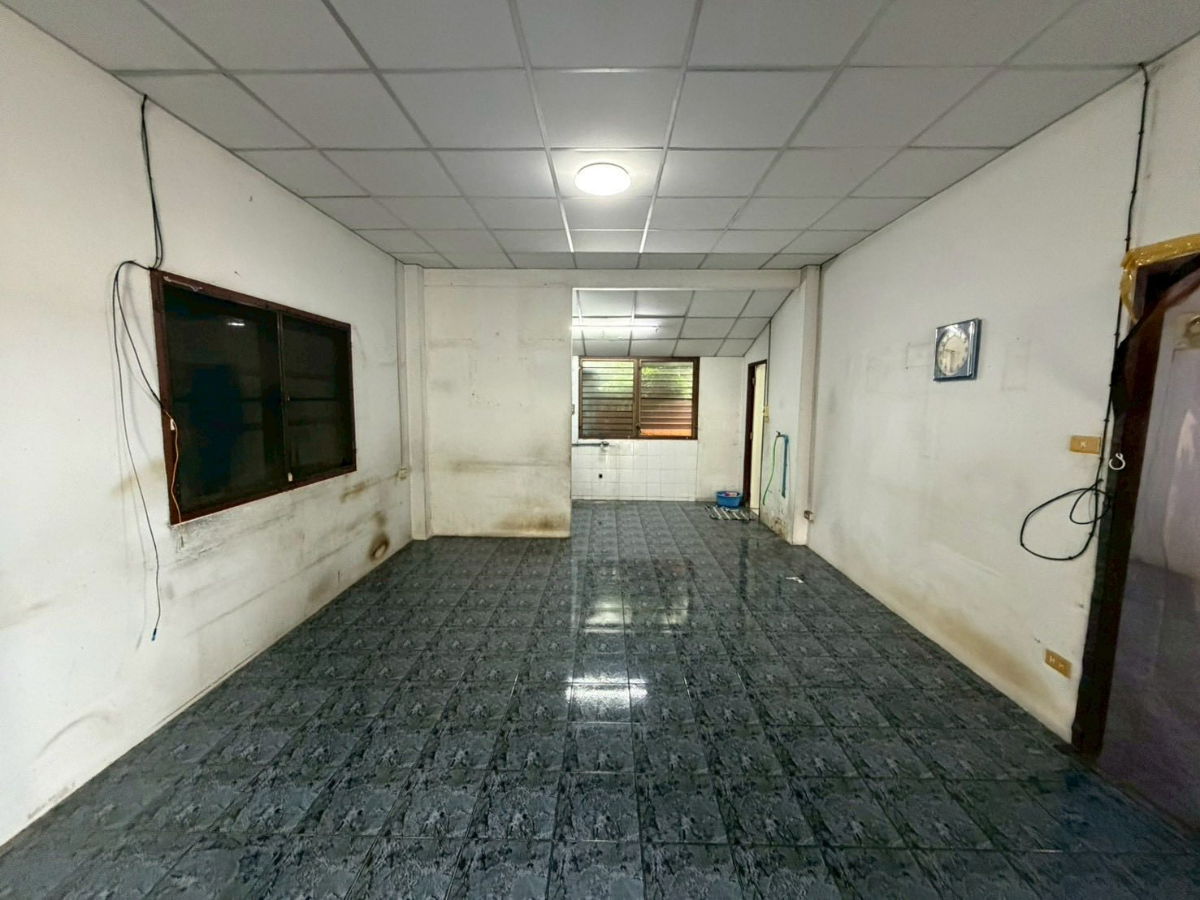 รูป ขายบ้านเดี่ยว 2 ชั้น หมู่บ้านบุษราคัม บางขุนเทียน-ชายทะเล ขนาด 102.3 ตารางวา 4 ห้องนอน 2 ห้องน้ำ - รูปที่ 9/25