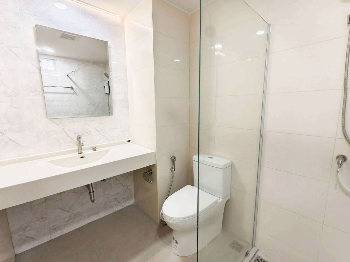 picture The Light Condominium WR-04112 - 11/14