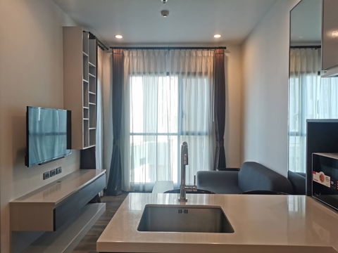 For rent! newly room at Wyne Sukhumvit, only 300 meters from BTS Phrakanong