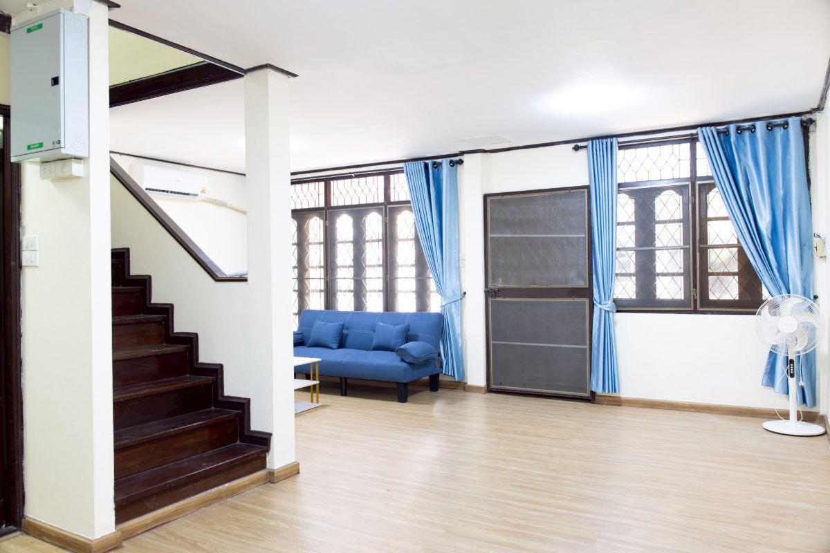 รูป 🏡 ให้เช่าบ้าน 2 ชั้น ห้วยขวาง รัชดา | 4 นอน | จดทะเบียนได้ | 35,000 บ./ด. - รูปที่ 6/21