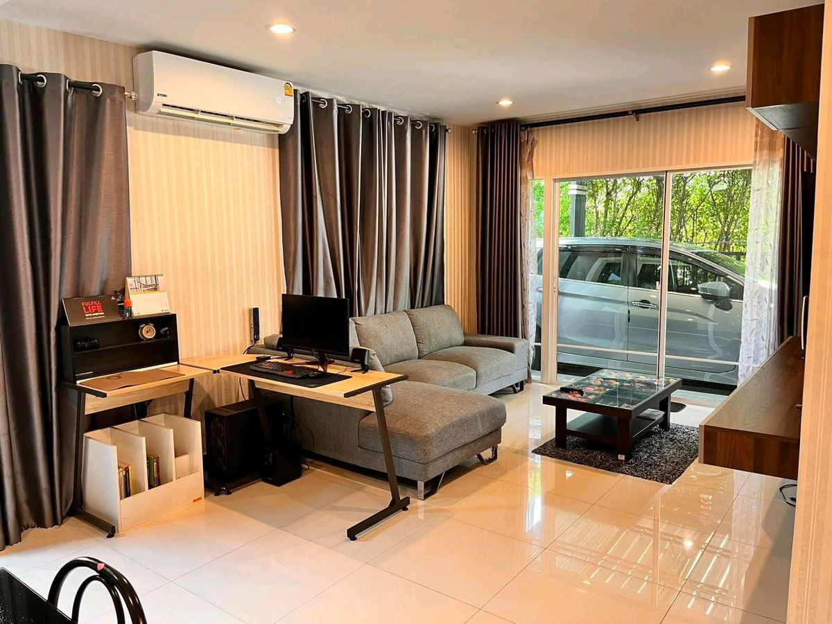 รูป ให้เช่าบ้านแฝด The plant theparak (ซอย ศรีมิตร ) ไกล้4แยกเทพารักษ์ ไกล้BTS ศรีเทพาพร้อมเฟอร์นิเจอร์ พร้อมเข้าอยู่ หิ้วกระเป๋าได้เลย - รูปที่ 4/22