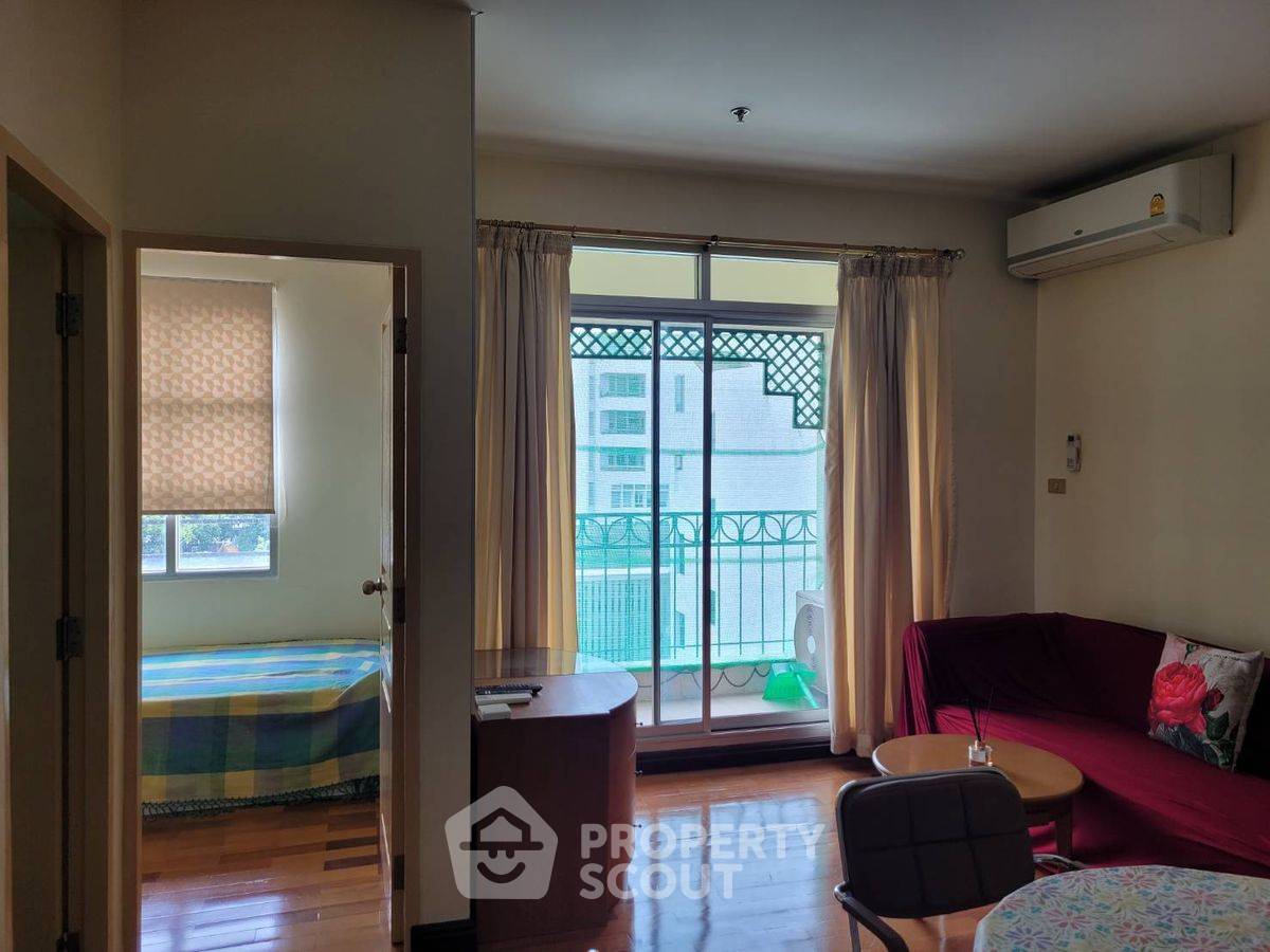 picture 2-BR Condo at Dusit Avenue near MRT Bang Phlat (ID 2289541) - 4/10