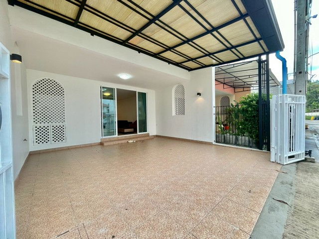 รูป โครงการวิลล่ามาร็อค บางแสน (Villa Maroc Bangsaen) - รูปที่ 2/31