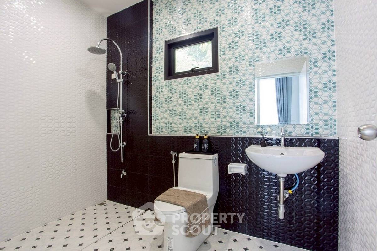 รูป วิลล่า 4-ห้องนอน ที่ ทองธารินทร์ หัวหิน ใกล้ บ้านศิลปินหัวหิน (ID 2507071) - รูปที่ 17/28