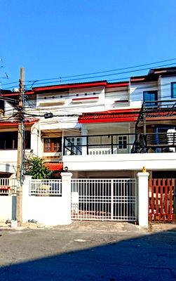 Townhouses for rent : (224AGJD) TOWNHOME/Office Space Lardprao 128/1, Only 50m from Main Road! | Ideal for great accessibility |Jet 089-987-2251| LINE: @HatcheryAgent