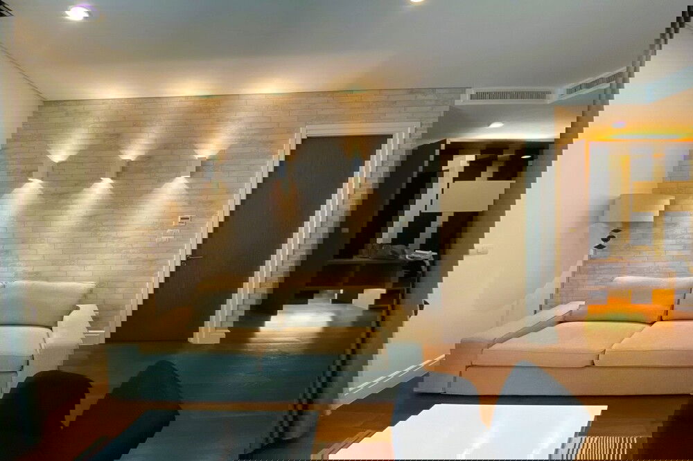 รูป ขาย- เช่า !! ทำเลทอง, ตกแต่งสไตล์โมเดิร์น, มีอ่างอาบน้ำ!! 🔥 Code C20251200046...Bright Sukhumvit 24, 1 นอน, 1 น้ำ, แต่งครบ,  ราคาพิเศษ!!📣 - รูปที่ 4/13