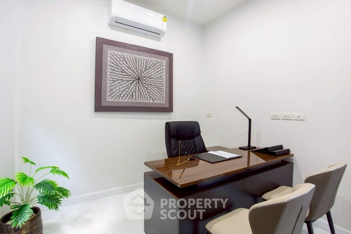 รูป วิลล่า 4-ห้องนอน ที่ ทองธารินทร์ หัวหิน ใกล้ บ้านศิลปินหัวหิน (ID 2507071) - รูปที่ 18/28